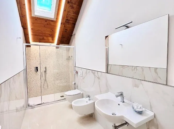 ゲストハウス La Carmelina 4*